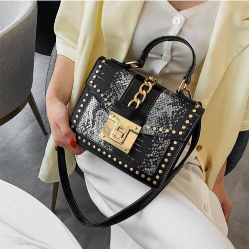 Hot new product rivet small square bag fashion chain messenger bag flip women small bag versatile womens shoulder bag