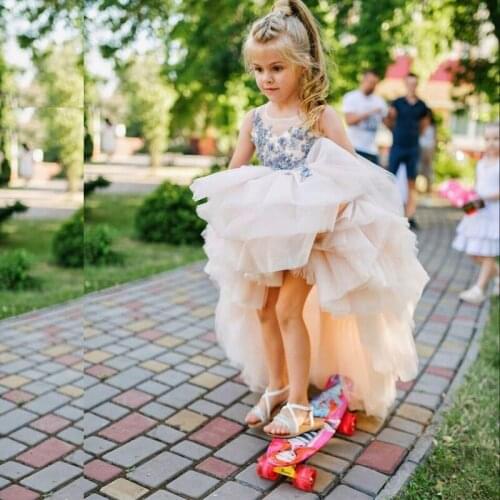 Charming High Low Flower Girls Dresses O Neck Lace Appliques Bead Tier Tulle Front Short Back Long Kids Prom Gowns