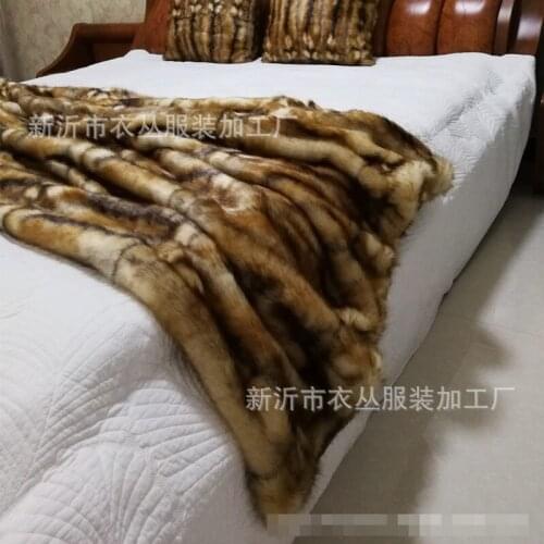 Faux Fur Jacquard Throw Blanket - Super Soft Fuzzy Faux Fur Cozy Warm Fluffy Beautiful Throw Blanket