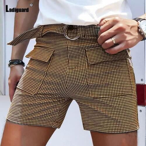 Ladiguard 2021 Stylish simplicity Men Shorts Casual All-match Multi-pockets Ultrashort Bottoms Sexy Fashion Dot Beach Shorts