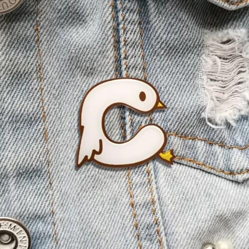 Letter C Lapel Pins For Women Beautiful Brooches Vintage Animal Pin Cute Swan Acrylic Badges Hat Bag Accessories Jewelry Gift