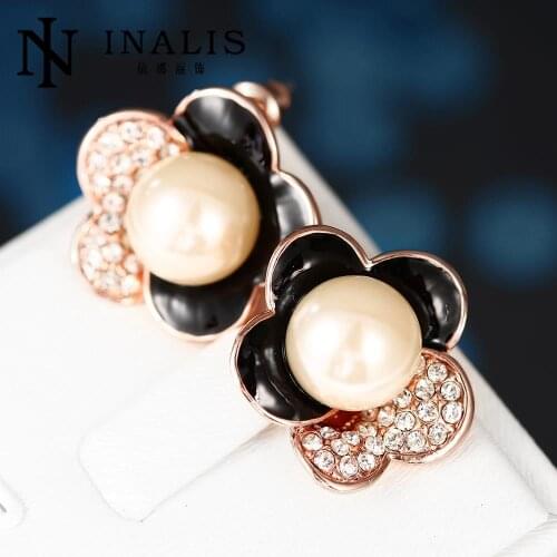INALIS Hot Trendy Luxury Crystal Flower Stud Earrings For Women New Fashion Elegant Zircon Earrings E556