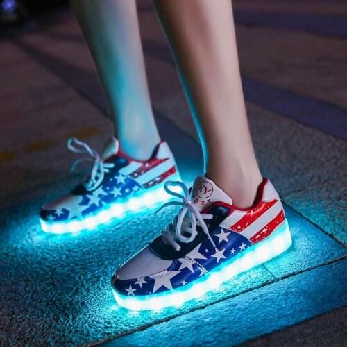 2021 New Usb Rechargeable Luminous Sneakers with Lights for Women Men LED Shoes with Lighted up sole Adults lady
