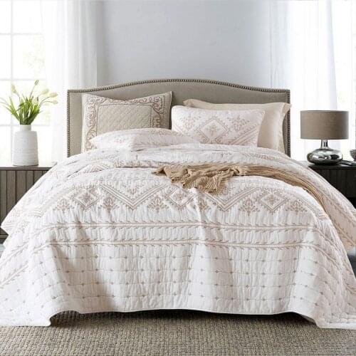 CHAUSUB Bedspreads Embroidered Quilt Sets 3PCS Cotton Quilts Bed Cover With 2*Pillowcase Queen Size Summer Coverlet