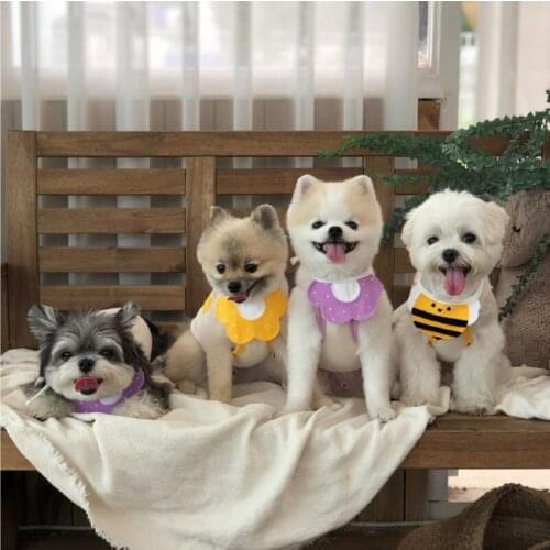 Pet Accessories Cat Saliva Towel Decoration Supplies Net Red Chrysanthemum Bee Triangle Scarf Suitable For Small And Medium Dogs