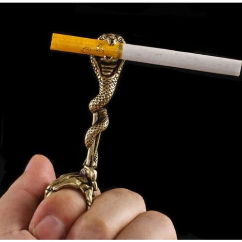 Hot Cobra Skull Palm Metal Finger Clip Smoking Cigarette Ring Rack Men Personality Smoker Accessories Gift