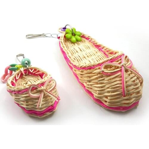 Parrot Hand Hold Claw Paw Toys straw plaited article Small Straw Sandals Slippers Bird Toys Pet Products Bird Supplies 3pcs/lot