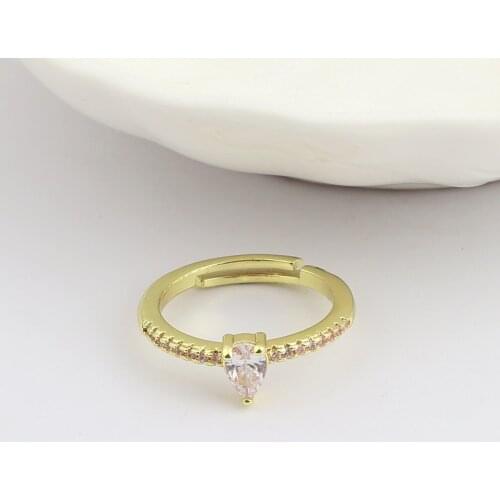 Fashion Crystal Waterdrop Shaped Wedding Rings For Women 18K Gold Ladies Engagement Rings Jewelry Party Gifts Accessories