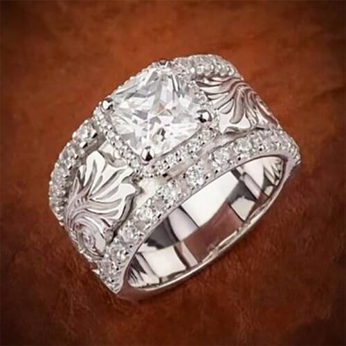 Hot Sale European and American Style Carved Flower Inlaid Zircon Crystal Female Alloy Ring for Women Party Jewelry Accessories