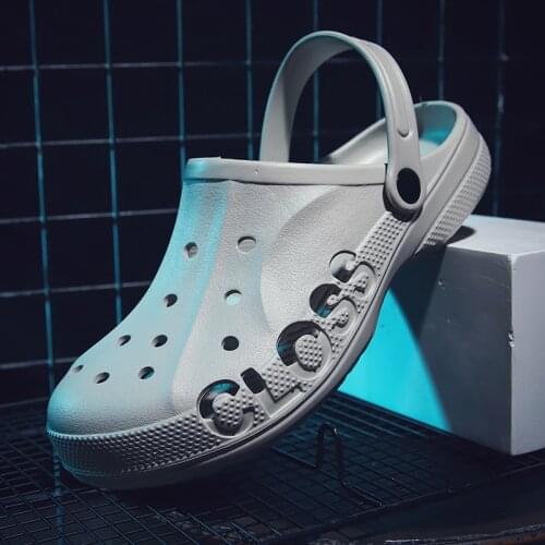 Summer Shoes Clogs Men Sandals Casual Shoes EVA Lightweight Sandles Unisex Colorful Shoes for Summer Beach Zapatos Hombre