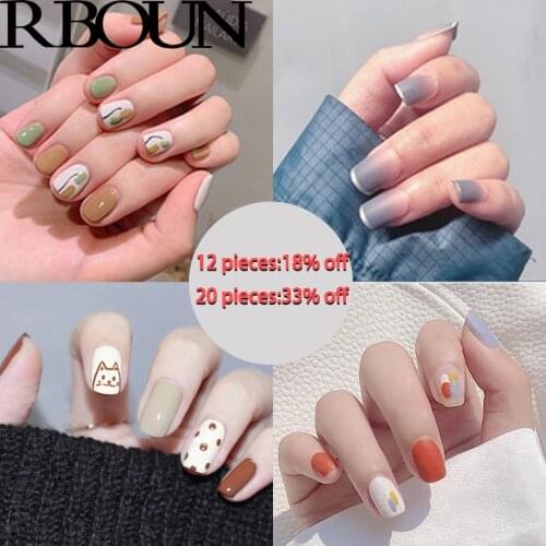 Fake Nails Art Nail Tips Press on False with Designs Set Full Cover Artificial Short Packaging Kiss Display Clear Tipsy Stick