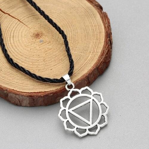 Vintage Lotus Triangle Necklaces for Men Solar Sun Pendant Viking Amulet Boyfriends Jewelry Gift