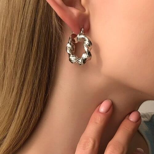 Lalynnly Punk Hoop Earrings Statement Gold Silver Color Simple Loop Earrings For Women Girls Jewelry Accessories Gifts E9471