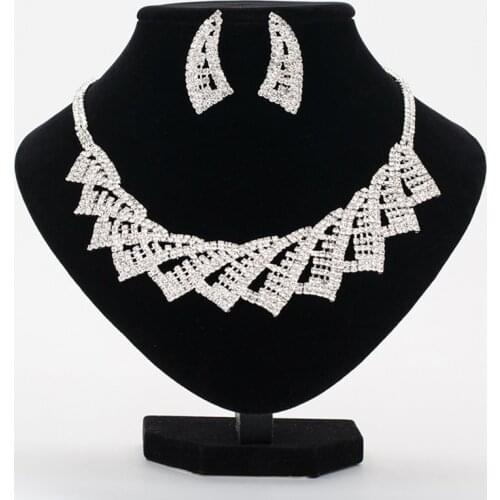 YFJEWE Charm Bridal Jewelry Sets New Fashion Wedding Jewelry Sparkling Rhinestone Crystal Choker Necklace Earrings Set N344