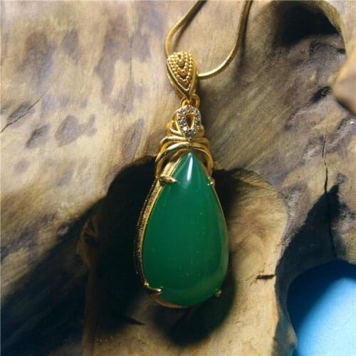 Wholesale Fashion Jewelry Chalcedony Euro-American inlaid work Water drop necklace for woman feature Jewelry namour charm Gift