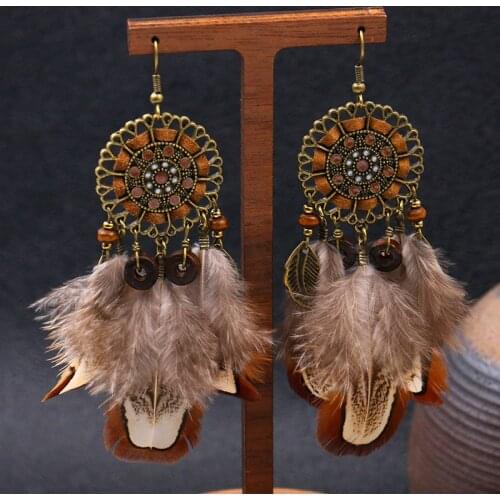 Vintage Womens Brown Natural Feather Earring Hangers Hollow Alloy Rhinestone Earrings Bohemia Wood Bead Pendant Tassel Jewelry