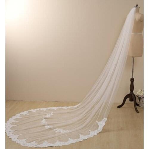 Celestial Chapel Length Veil Floral Lace Wedding Veil Ivory Chapel Veil with Flower 1 Tier Cathedral Lace Bridal Veil Floor Leng