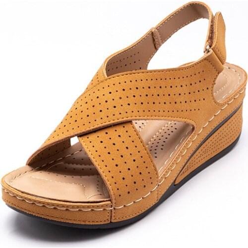 High Quality Classic Women Chunky Sandals Lightweight Cross Strap Summer 5cm Heel Hight Wedges Girls Brown Casual Shoes 2021