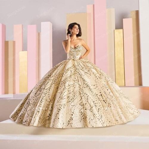 Quinceanera Scoop Neck Ball Gown Champagne Quinceanera Dresses 2021 Luxury Beaded Sequined Debutante Dresses 15 Years