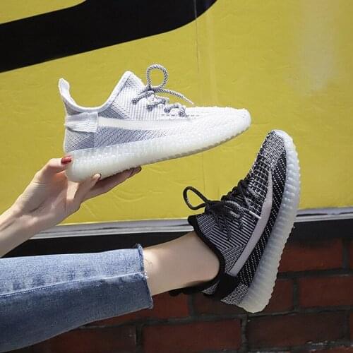 2019summer new Korean version of Joker sneakers women breathable fly woven casual shoes women jelly luminous student board shoes