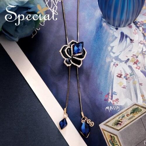 Special European and American high cool thin Tassel Necklace sweater chain snake bone chain pendant chain female solo blue rose