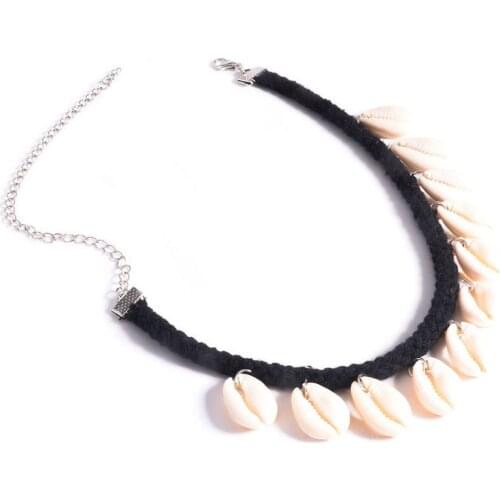 Beautilink Chokers On The Neck