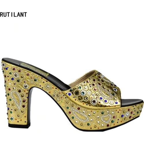 New Arrival Gold Color Wedding Shoes for Woman Fashion Open Toe Ladies Pumps Shoe Party Wedding Shoe Decorated with Rhinestone