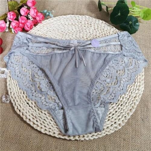 Grey European and American style lace girls panties hot thin sexy gauze hollowed-out hot triangle cotton crotch womens panties