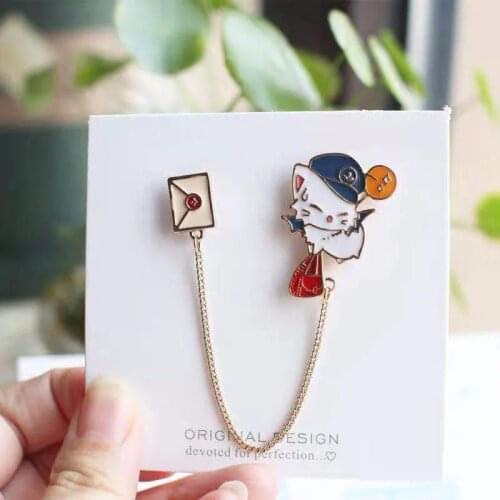 Cute Japanese Wonderland Mr. White Rabbit Chain Brooch Pocket Watch Rabbit Pin Shirt Accessories Student Bag Badge Jewelry Gift