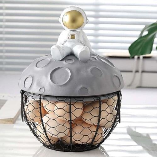 Cute Astronaut Ceramic Chicken Egg Basket Organizer Home Kitchen Egg Storage Holder Wire Fruit Container Oraments Decoration
