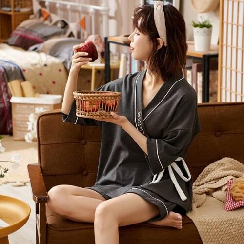 Fashion Gray Cotton Pajamas Set Spring Summer Cotton Middle-sleeved Shorts Kimono Sleepwear Little Daisy Kawaii Women Homewear