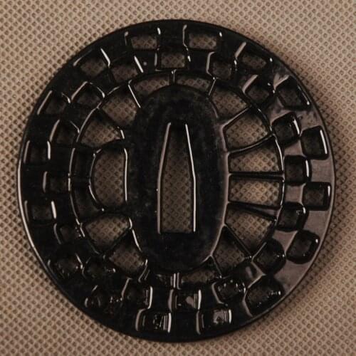 New Arrival Black Round Alloy Tsuba Hand Guard for Japanese Sword Samurai Katana or Wakizashi Nice Sword Accessory Metal Craft