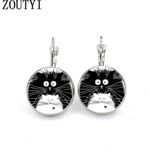 New/glamour fashion personality black and white cat pattern, convex glass inlay earrings, women wear jewelry