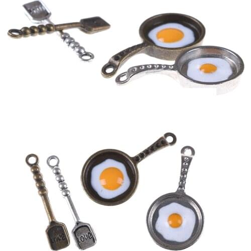 4pcs/set Pan Fried Eggs Pandent Dollhouse Kitchenware For Children Kid Kitchen Toys Dollhouse Miniature Kitchen Decoration