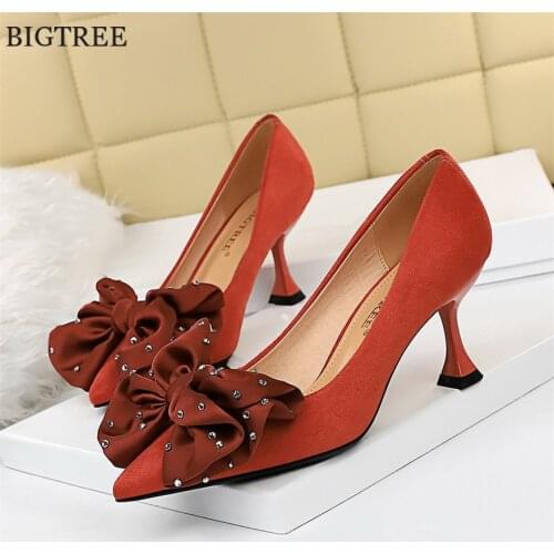 Crystal Big Flower Elegant Women Pumps Dress Flock Ladies Rhinestone High Heels Shoes Pointed 7CM thin Wedding Shoe Fashion 2021