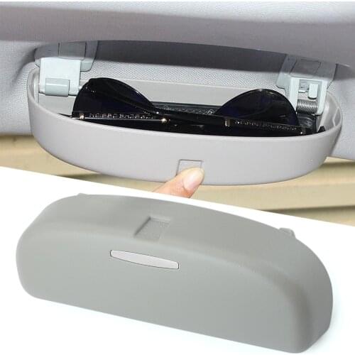 VCiiC Car Styling Sunglasses Holder Eyeglasses Storage Box Case For Volkswagen VW Tiguan 2017 2018/Passat B8/Touran 2016