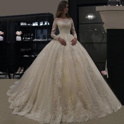 Luxury Ball Gown Lace Applique Wedding Dress 2021 Long Sleeve Wedding Gowns robe de mariee Boat Neck Beaded wedding dress