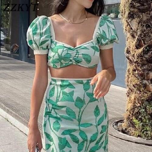 ZZKYT 2021 Women Summer Fashion Floral Print Cropped Knitted T-Shirt Vintage Square Collar Short Sleeve Casual Slim Chic Tops