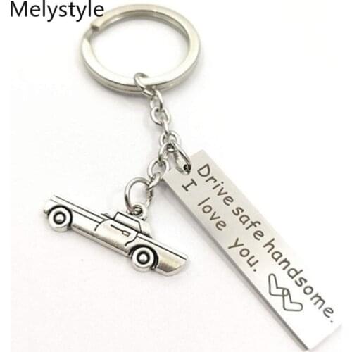 2019 Drive-Safe Car Key Chain Fly-Safe Keychain Couples Men Boyfriend Flight Attendant Gift Keyring