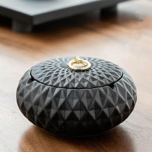 Chinese Style Ceramics Anti Ash Ashtray Trend and Personality Black Pottery Large Family Living Room Office Ashtray with Cover