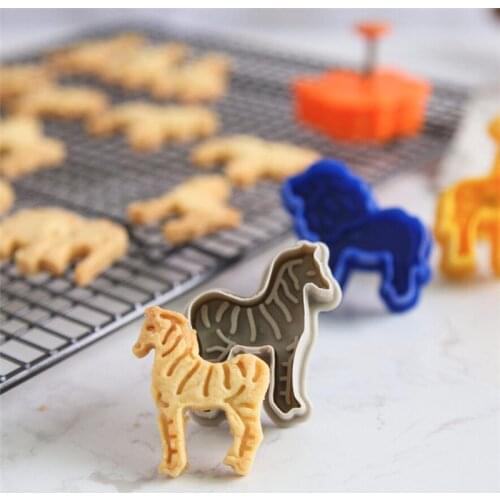 4pcs DIY Bake Mold Star heart Lion Shaped 3D Cookie Cutter Biscuit Cake Molds Animal Cartoon Sugarcraft Decor Kitchen Tool
