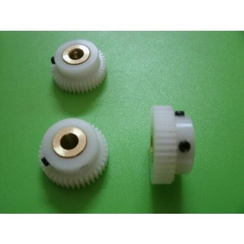 Straight gear POM nylon 0.5 mold 65 teeth inner hole inlaid copper sleeve wear-resistant DIY must choose model car model accesso