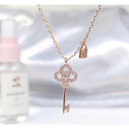 2021 NEW Fine Jewelry Creative Key Modeling Jewelry Gift Infiniti Crystal from Swarovskis For Woman Name Necklace Charm