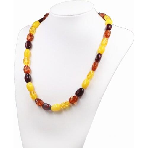 Handmade Necklace for Women Religious Party Jewelry Accessories Faux Resin Ambers Irregular String Necklaces Short Chain B346