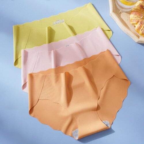 Korean Ice Silk Briefs Cotton Crotch Women Thong Underwear Stretch Seamless Panties Ruffle G-String Lingerie Breathable