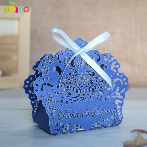 50pcs sea blue Decorated Hollow Laser Paper Wedding Box Laser Cut Chocolate Mariage Favors And Gifts Birthday free name logo