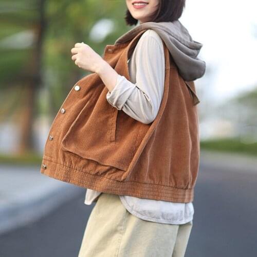 Spring Fall 2021 Waistcoat Retro Loose Casual Color Matching Hooded Big Pocket Corduroy Vest Jacket Women Sleeveless Coat zh1574