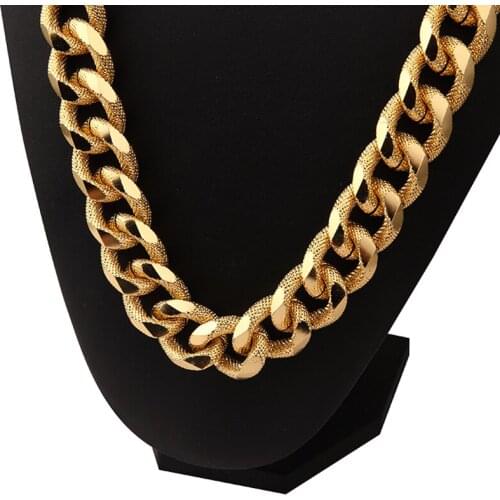 EMPMUSDAN Golden Chains
