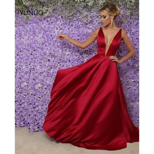 YUNUO Satin Red Sexy Evening Dresses A-line Illusion Deep V Neck Prom Dress Long Party Dress Formal Robe de Soiree Backless
