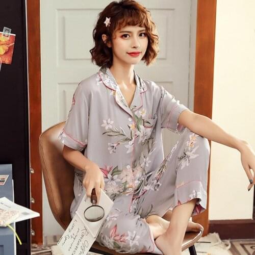 Cute and Fashionable Thin Style Viscose Pajamas Womens Suit Short-sleeved Printing Girls Lively and Comfortable Plus Size Home